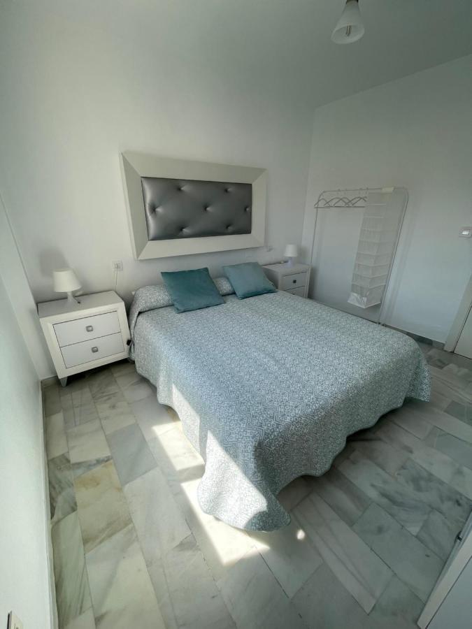 Apartamento Jardines Del Rocio Торре-дель-Мар Екстер'єр фото
